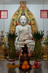 Sam Poh temple