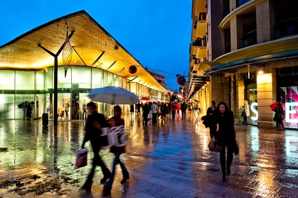 Sous la pluie