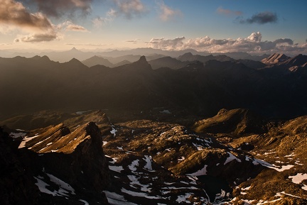 Le lac et le vallon du Loup