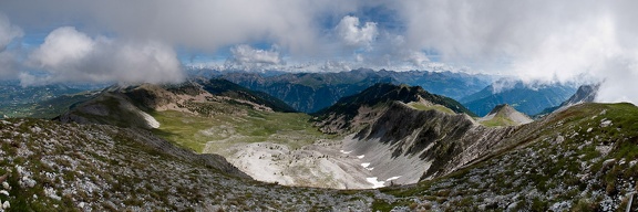 Les crêtes de la Blanche, du Bernardez au pied de l'Aiguillette en passant par Neillère