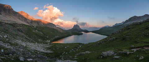 XT515715-Panorama