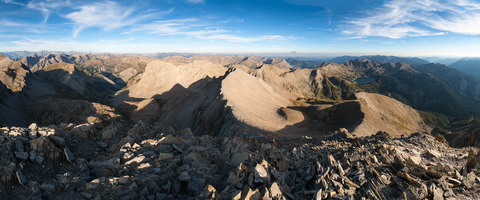 XT518973-Panorama