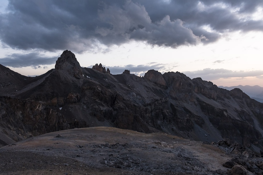 Au coucher du soleil entre le col des Houerts et la Pointe d'Escreins