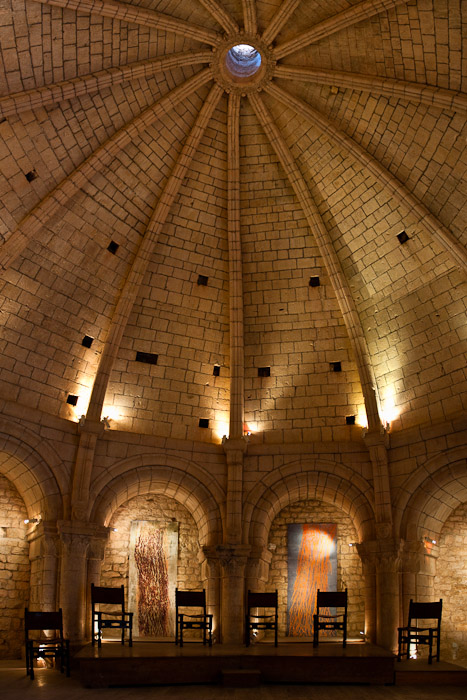 La grande salle du chatau de Simiane